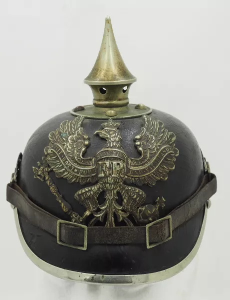 Prussian Pioneer Enlisted Pickelhaube Visuel 1 principal